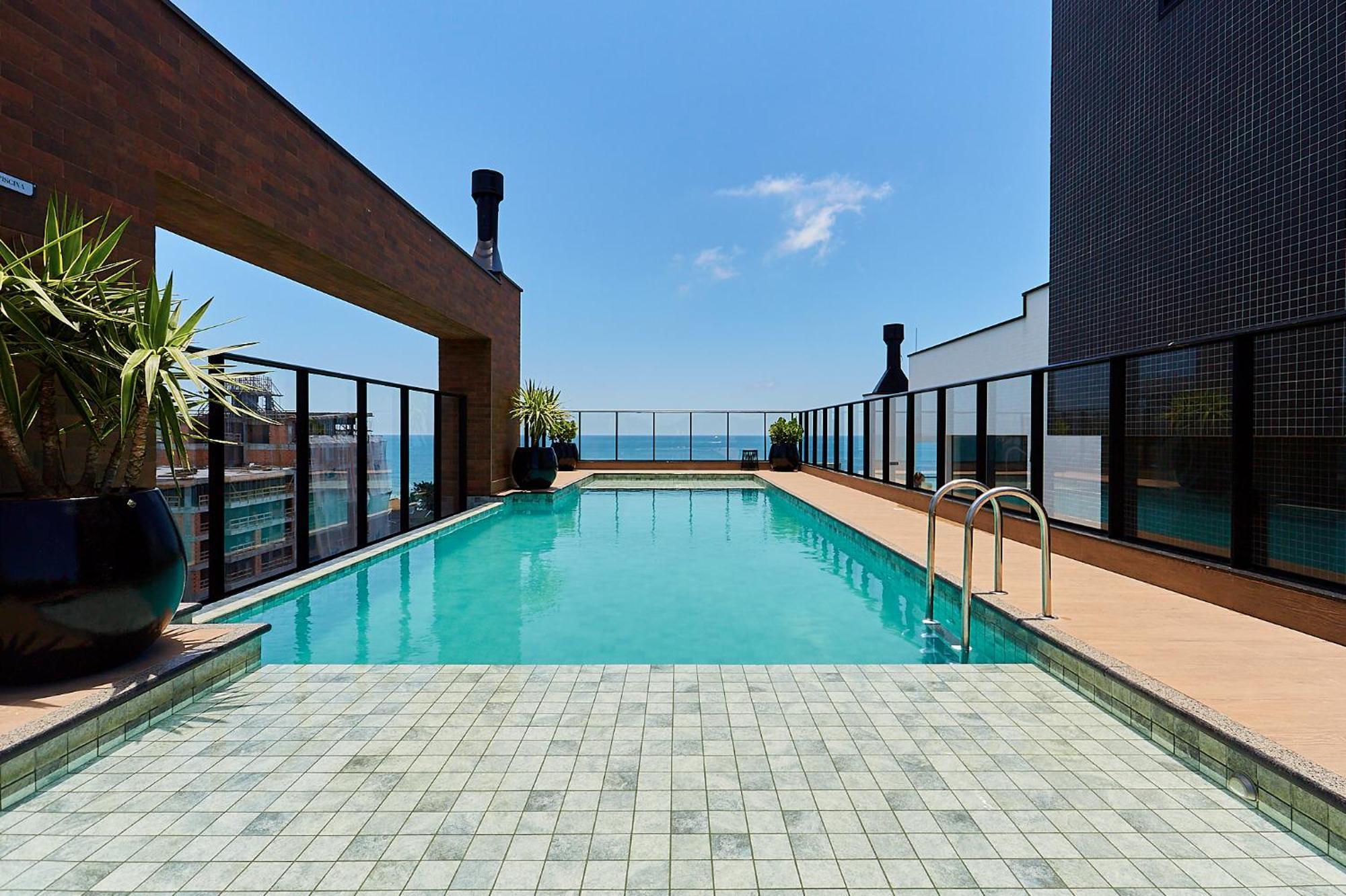 Cod. 1129 - Com 01 Quarto, Vista Mar Com Rooftop, E Piscina *