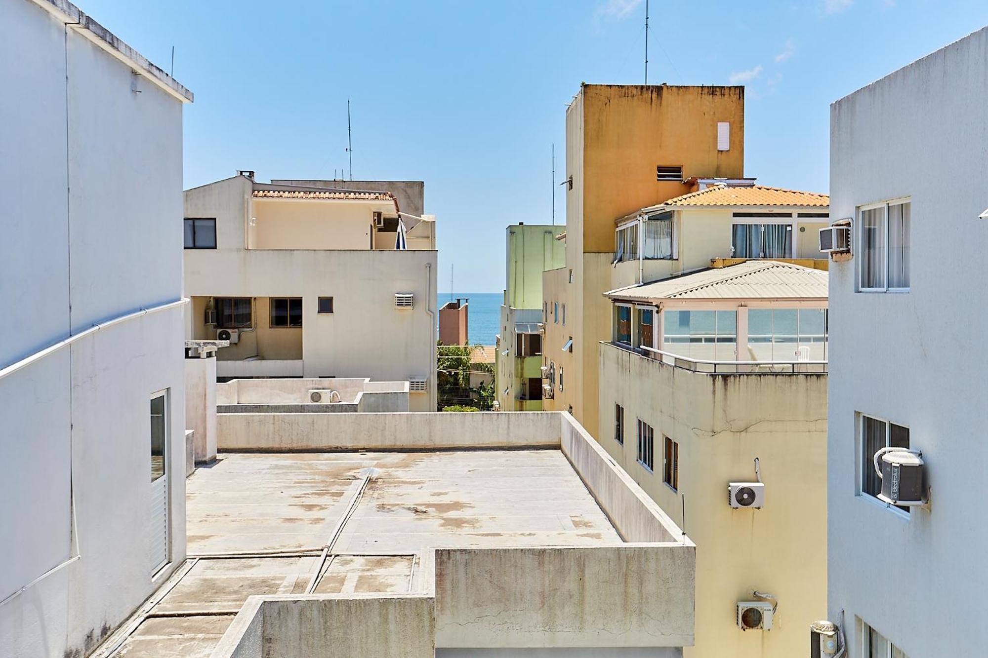 Cod. 1129 - Com 01 Quarto, Vista Mar Com Rooftop, E Piscina * Bombinhas